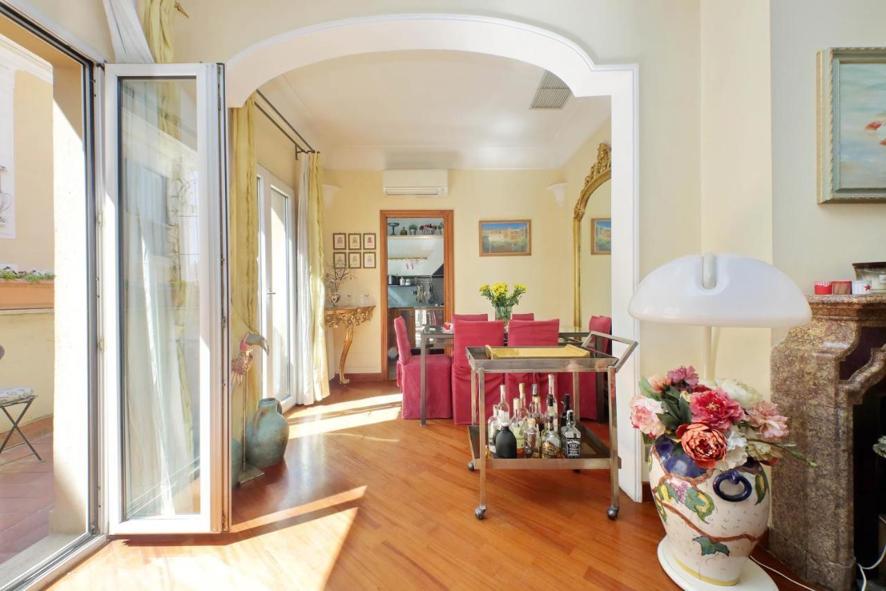 روما 4Bnb - Luxury Trevi Apartment W Terrace المظهر الخارجي الصورة