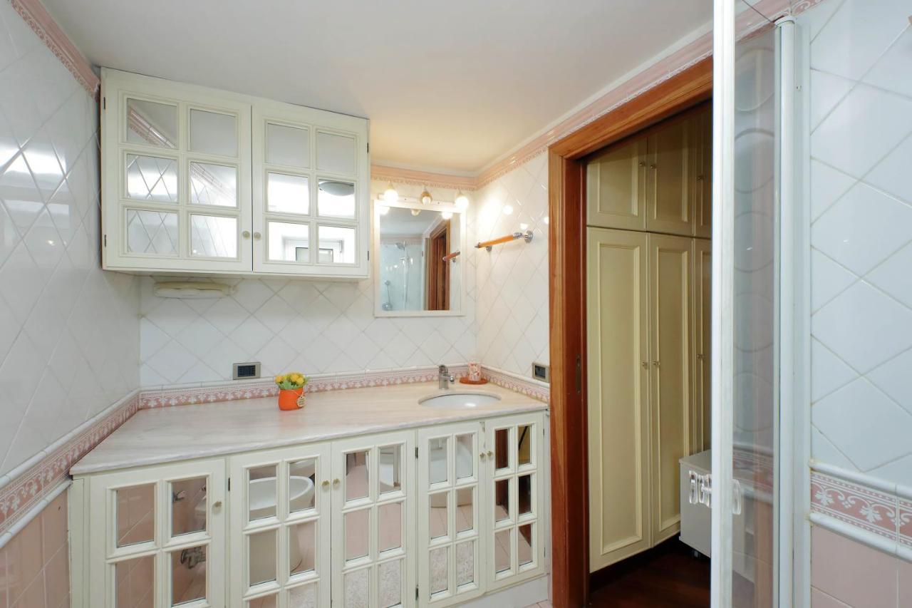 روما 4Bnb - Luxury Trevi Apartment W Terrace المظهر الخارجي الصورة