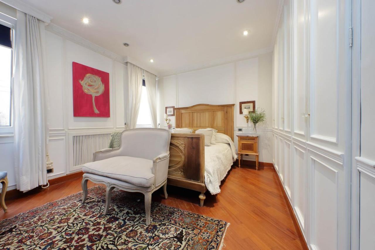 روما 4Bnb - Luxury Trevi Apartment W Terrace المظهر الخارجي الصورة
